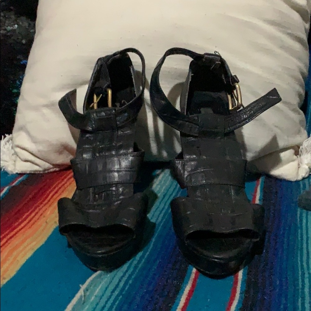 Zara Embossed Leather Heeled Sandals - Picture 2 of 8